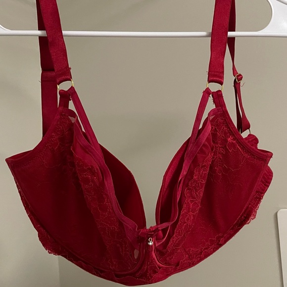 Red laced bra 30 K - Picture 1 of 4